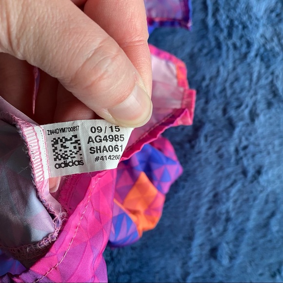 Adidas size 3T light jacket - Picture 4 of 8